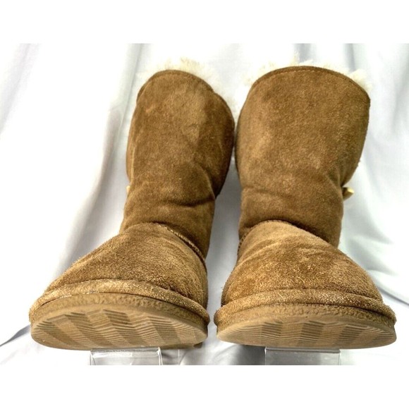 Bearpaw Boots Women's Size 7 ABIGAIL 1 Button Chestnut Suede Sheepskin Mid-Calf - Picture 5 of 9